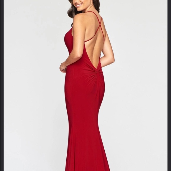 Faviana red dress size 0 - Picture 12 of 12